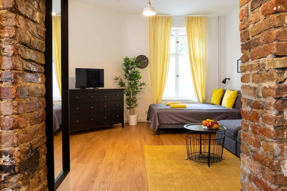 Shabby Chic Plus Self Checkin And Free Street Parking Berlin Exterior foto