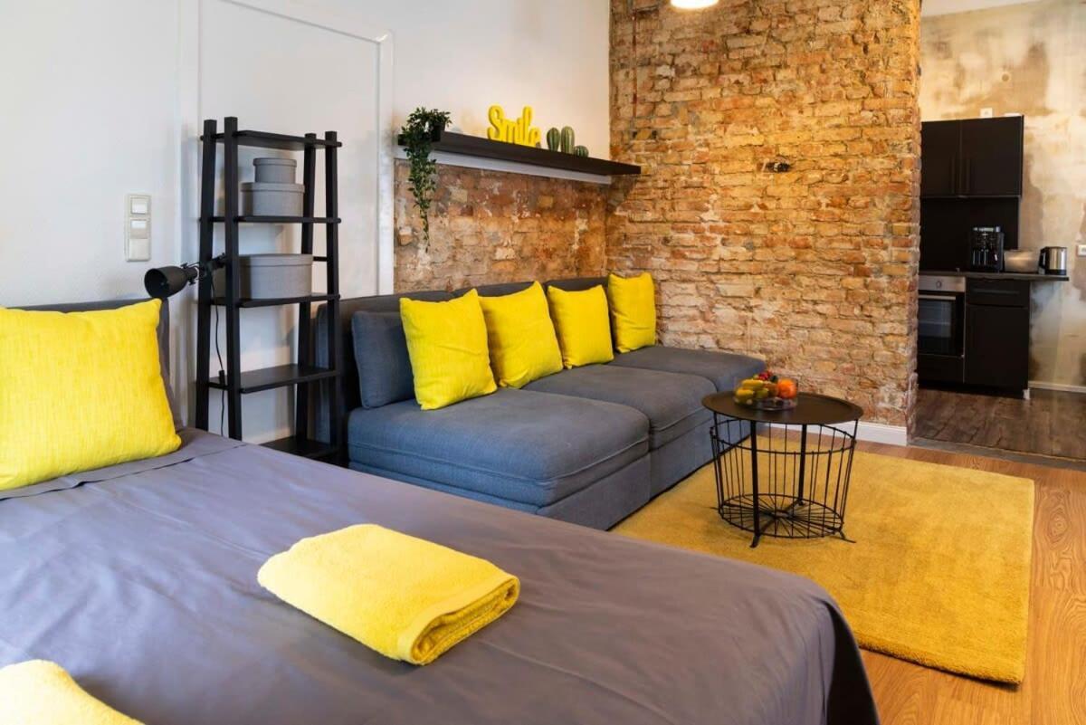 Shabby Chic Plus Self Checkin And Free Street Parking Berlin Exterior foto