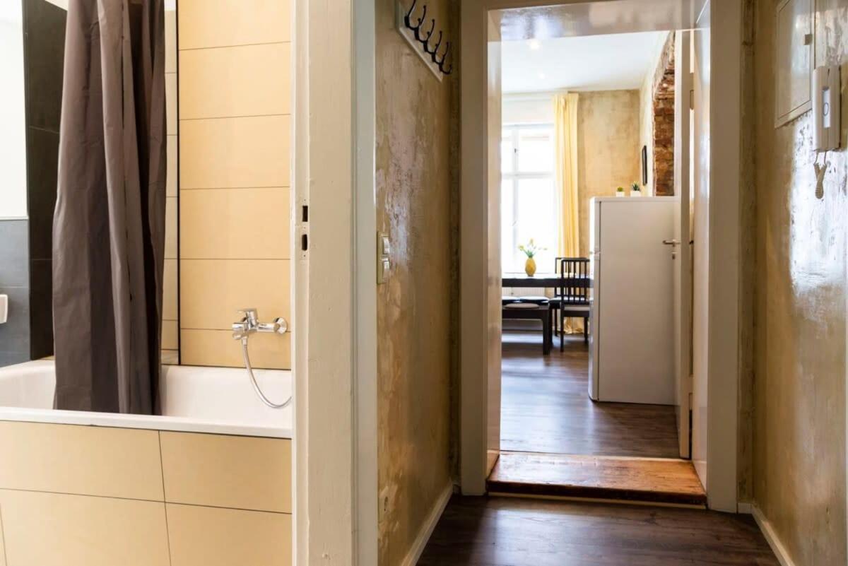 Shabby Chic Plus Self Checkin And Free Street Parking Berlin Exterior foto