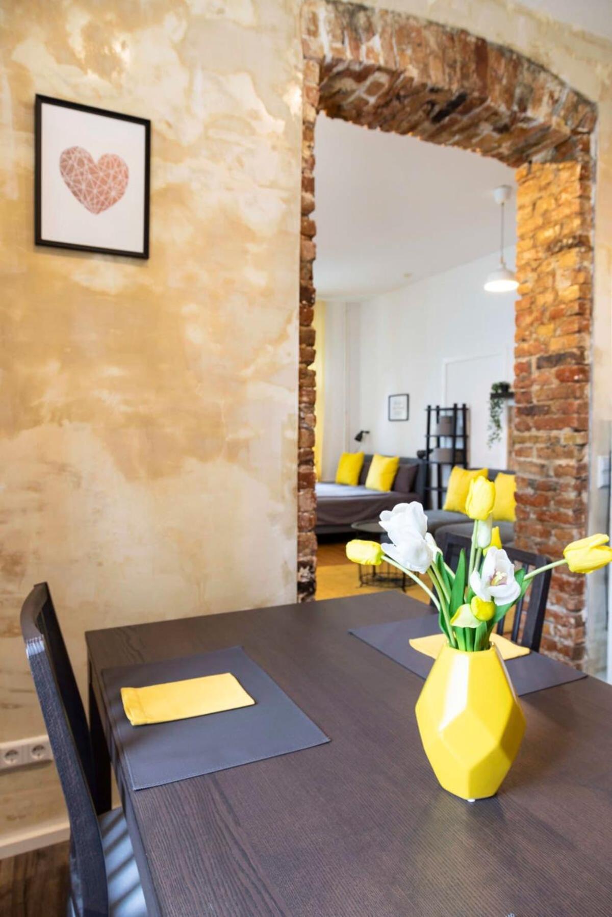 Shabby Chic Plus Self Checkin And Free Street Parking Berlin Exterior foto